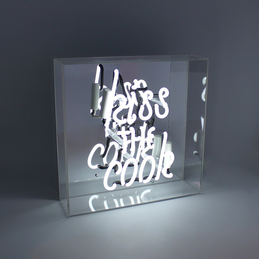 Glazen Neon Sign Kiss the Cook - Kavel 84