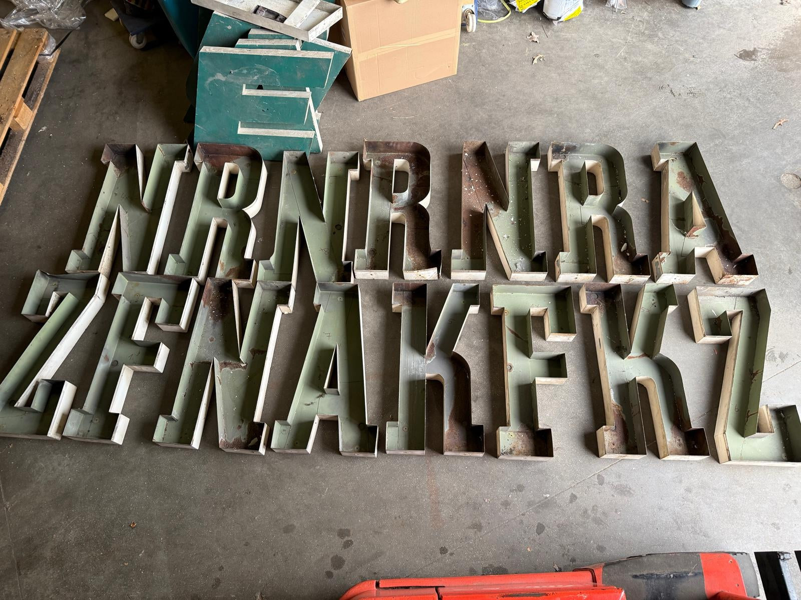 3D vintage letters