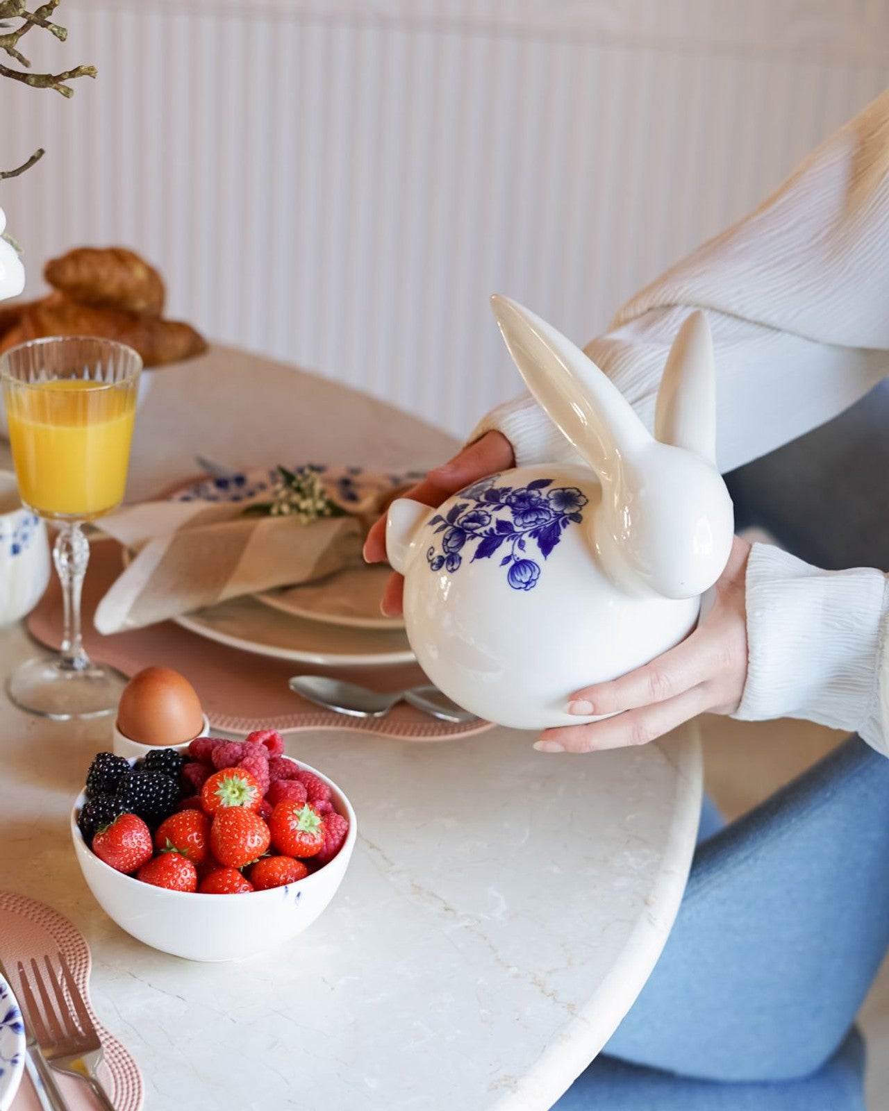 Heinen Delfts Blauw decoratiebeeld Haas - Kavel 84