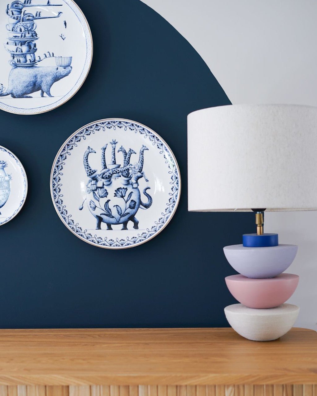 Heinen Delfts Blauw wandbord Redmer Hoekstra - Giraffe - Kavel 84