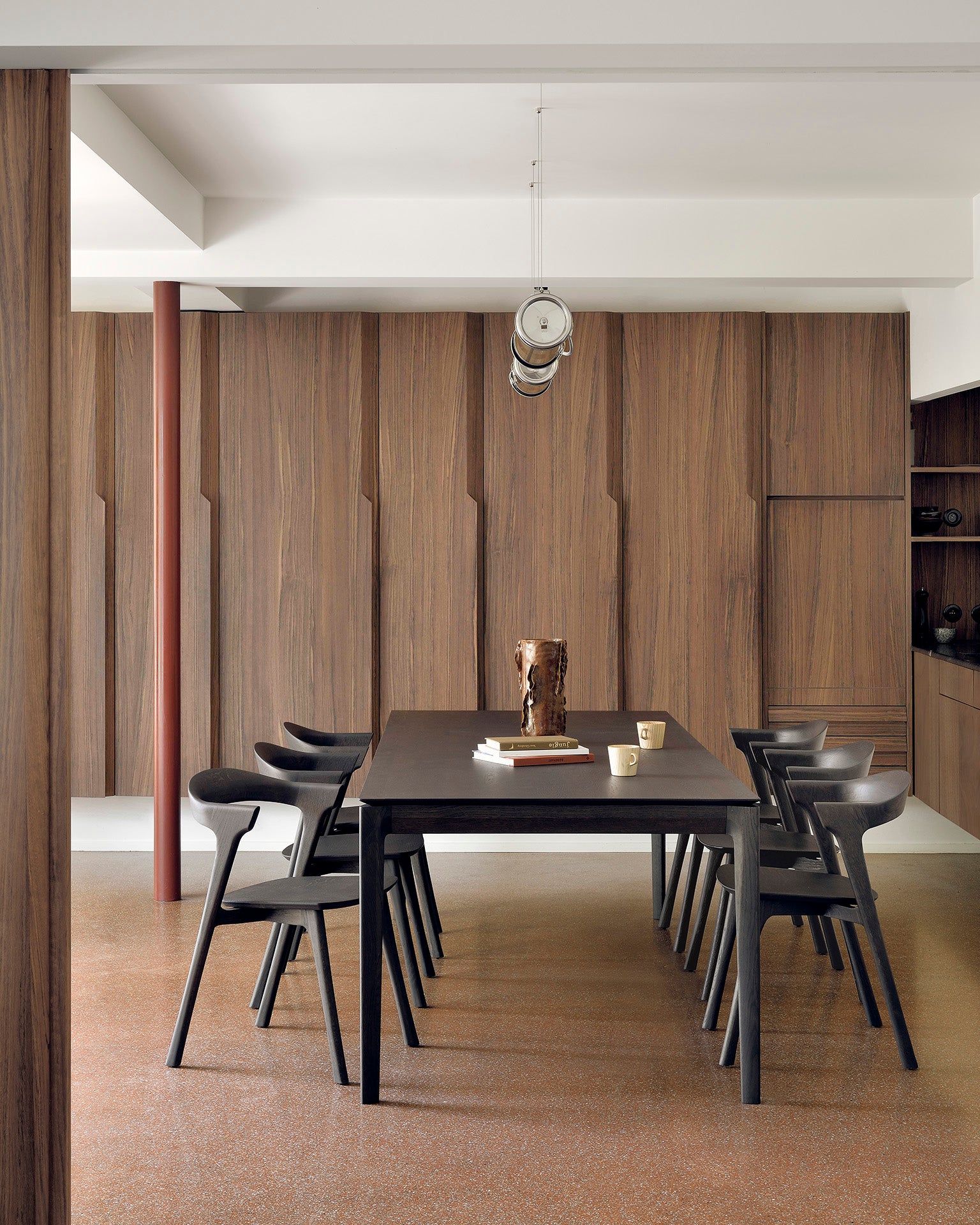 bruine eiken eettafel-ethnicraft-bok-kavel84