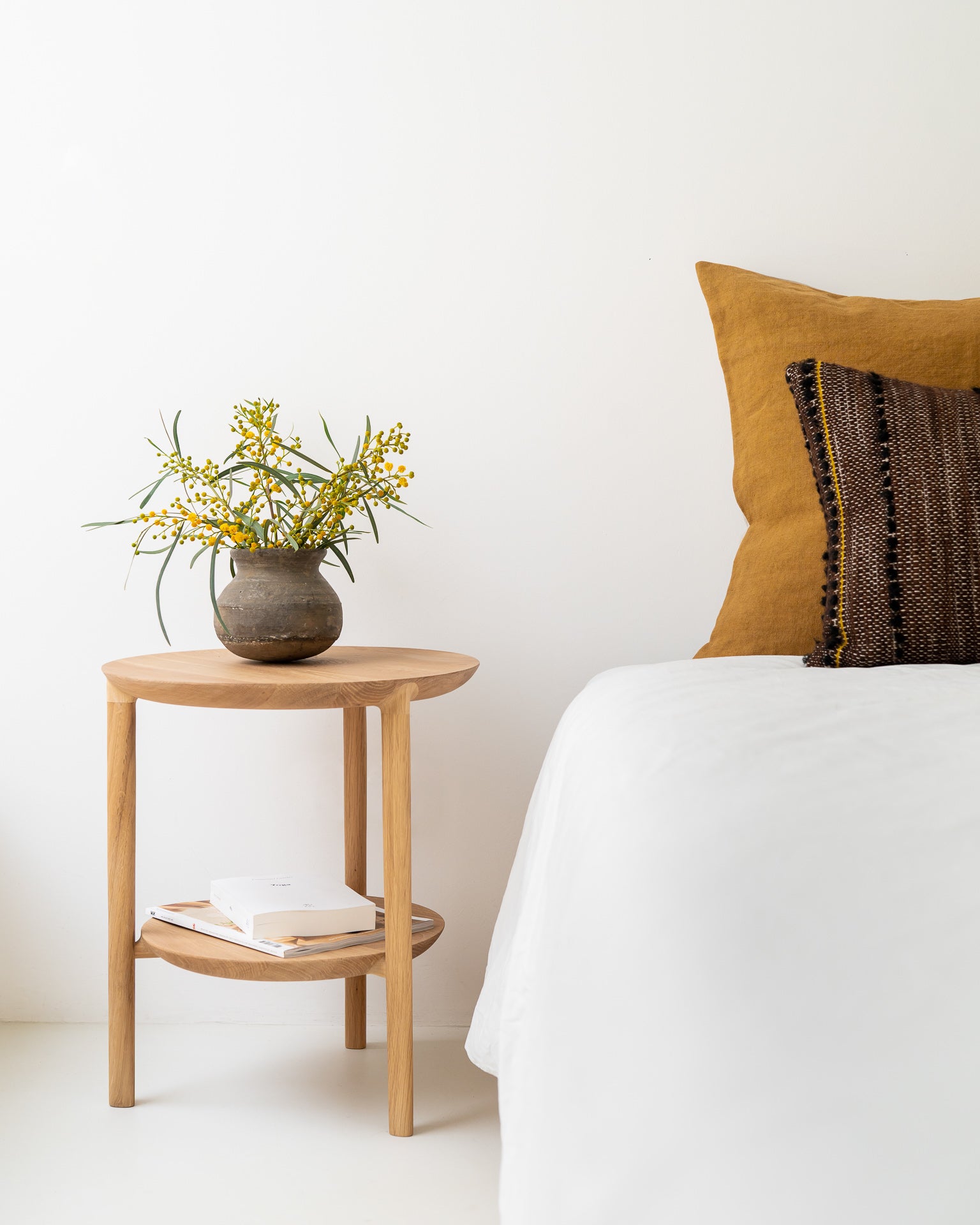 ethnicraft bijzettafel bok naturel eiken