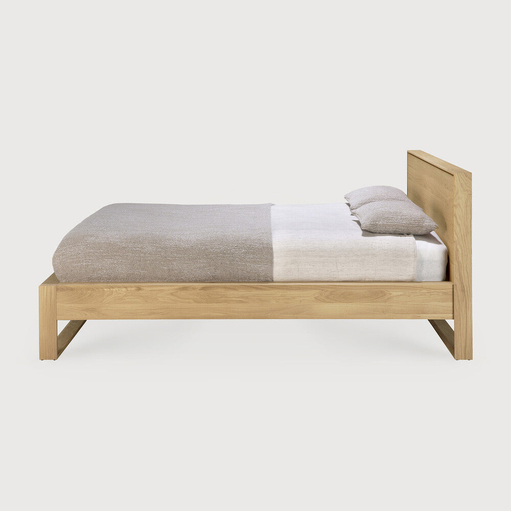 ethnicraft nordic II bed zijkant