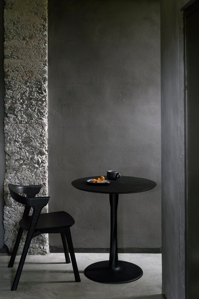 Ethnicraft Eettafel Torsion zwart