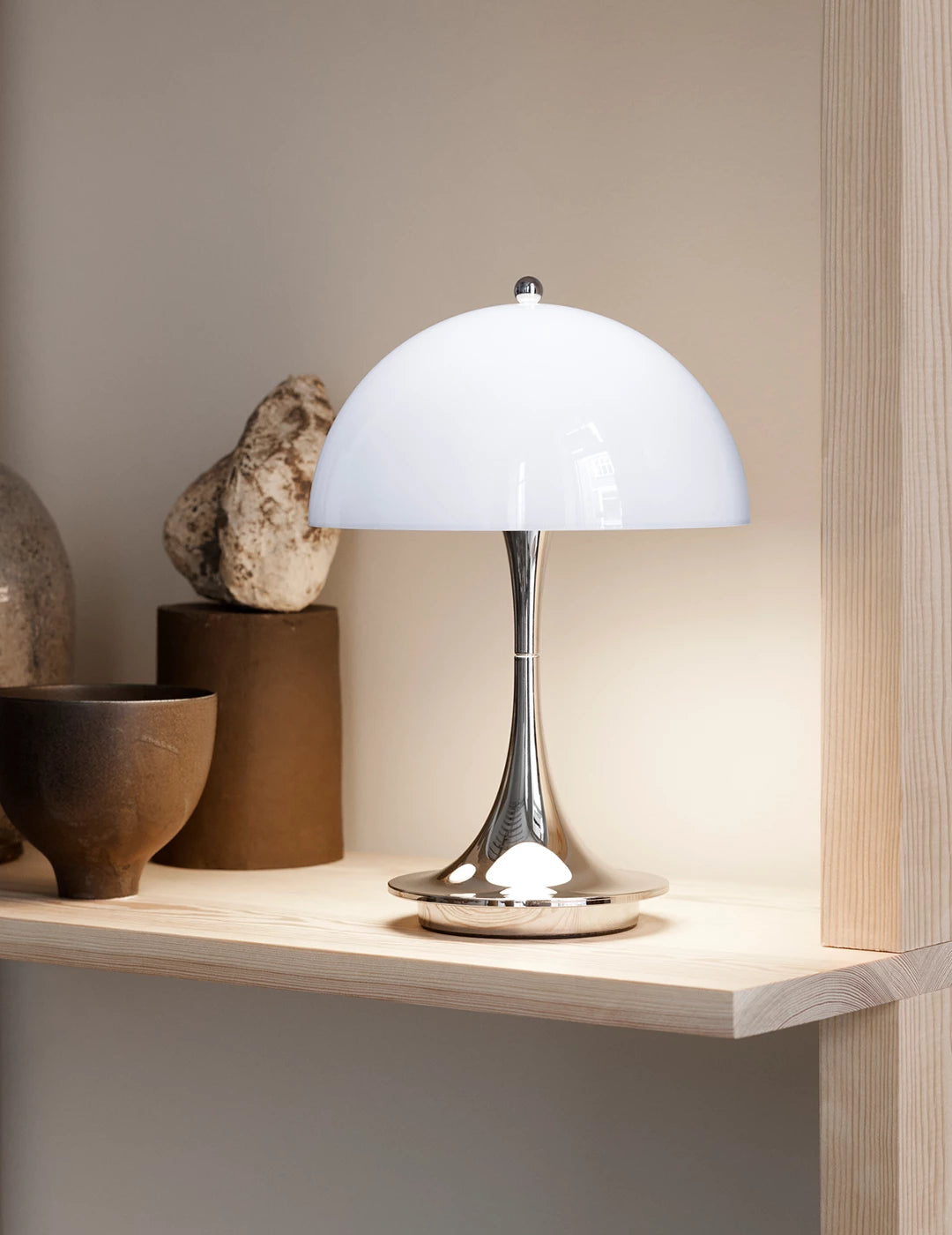 Louis Poulsen Panthella 160 draagbare tafellamp