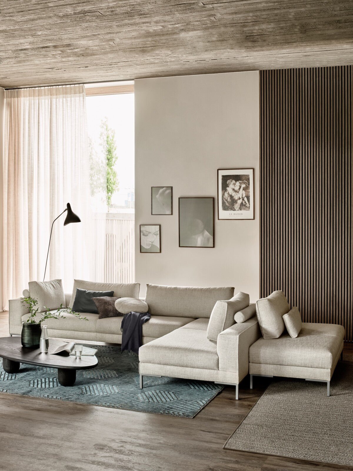 Design on Stock bank Aikon Lounge '13 - Kavel 84