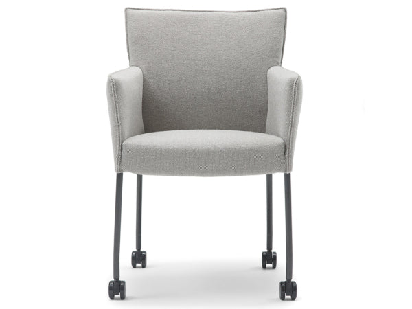 Design On Stock stoel Amra | Showroom Sale