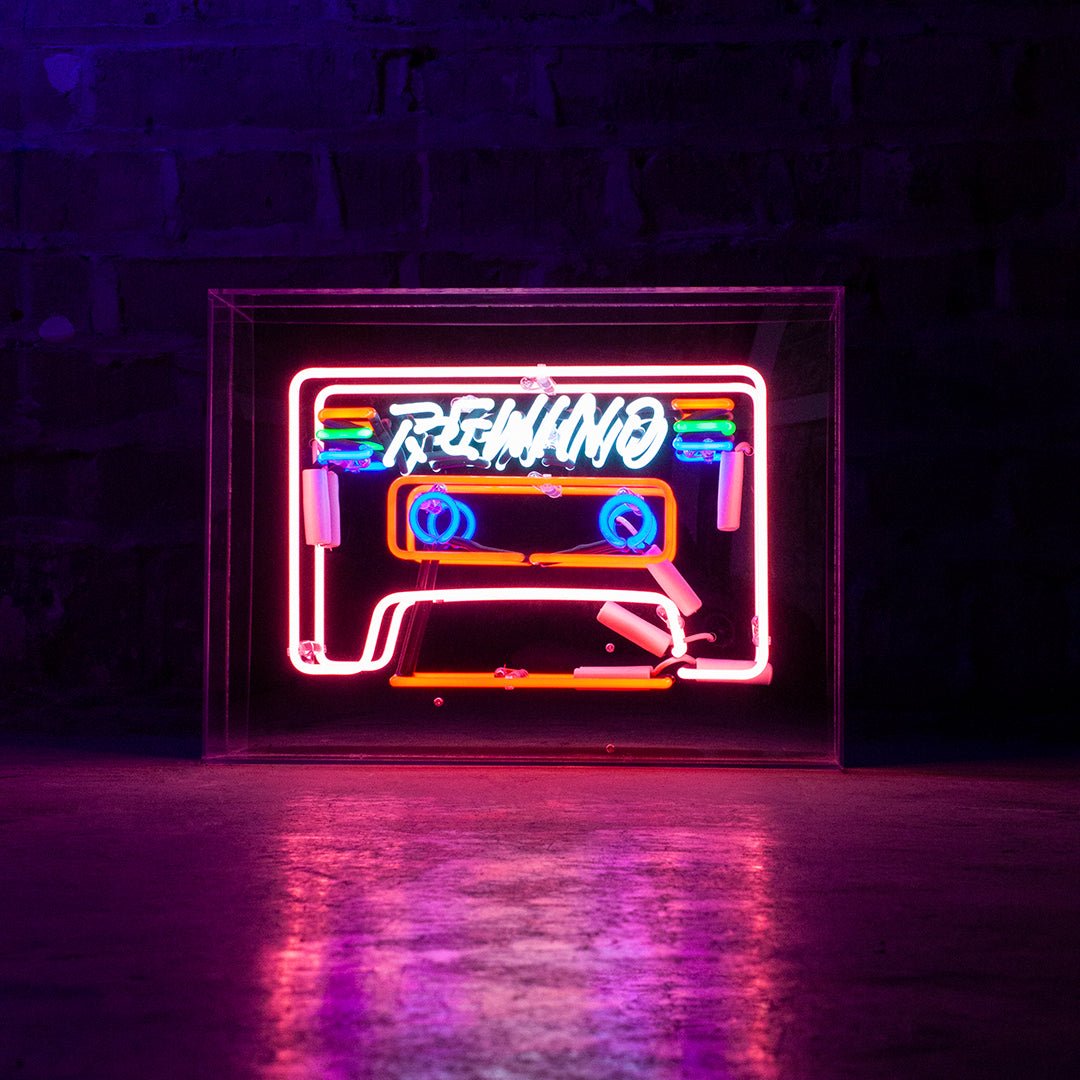 Glazen Neon Sign Cassette - Kavel 84