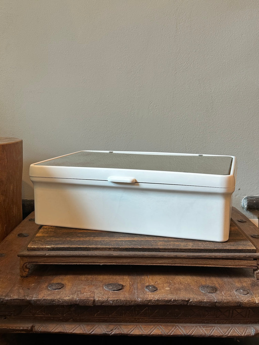 Vintage badkamerkastje