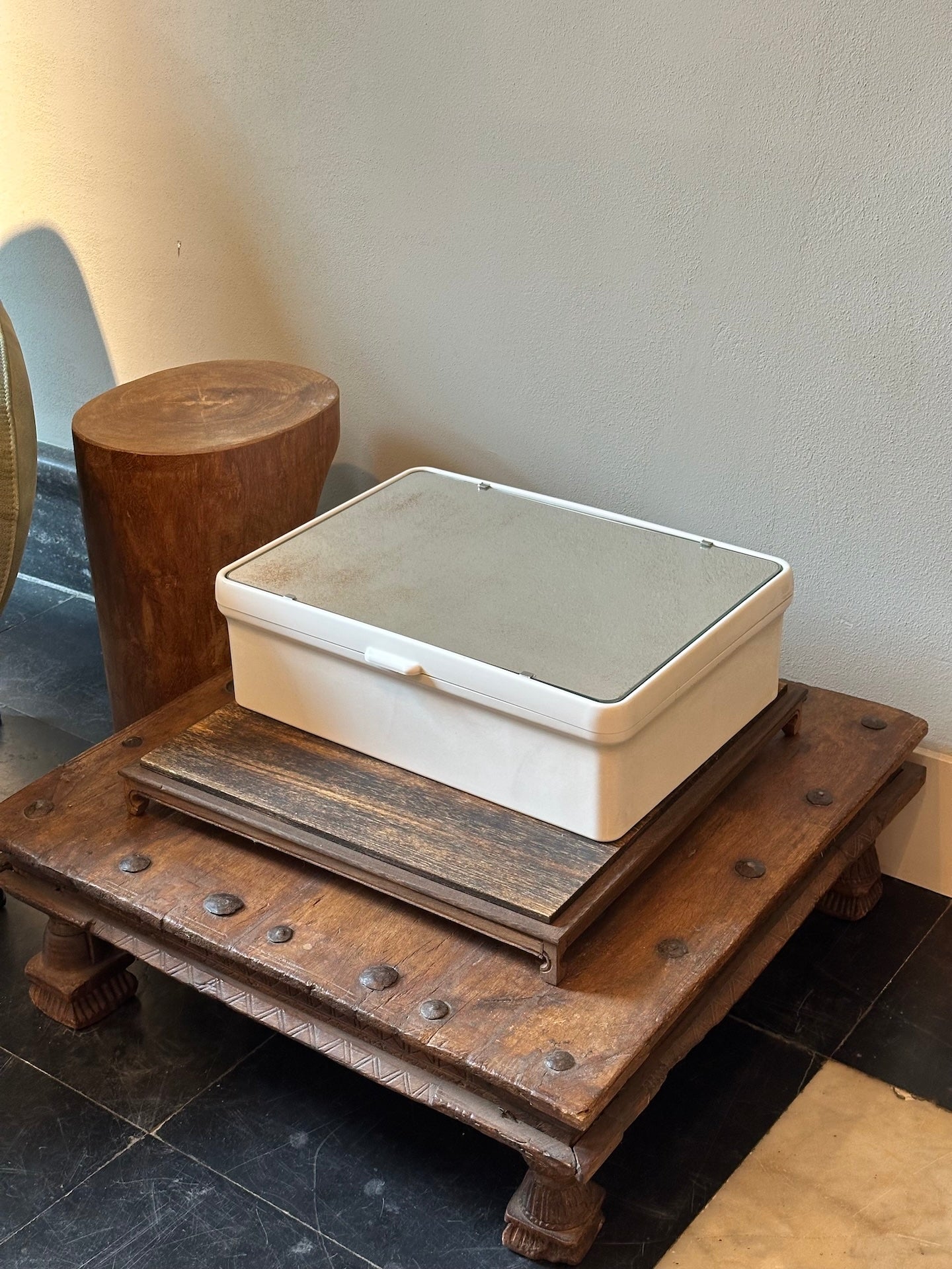 Vintage badkamerkastje