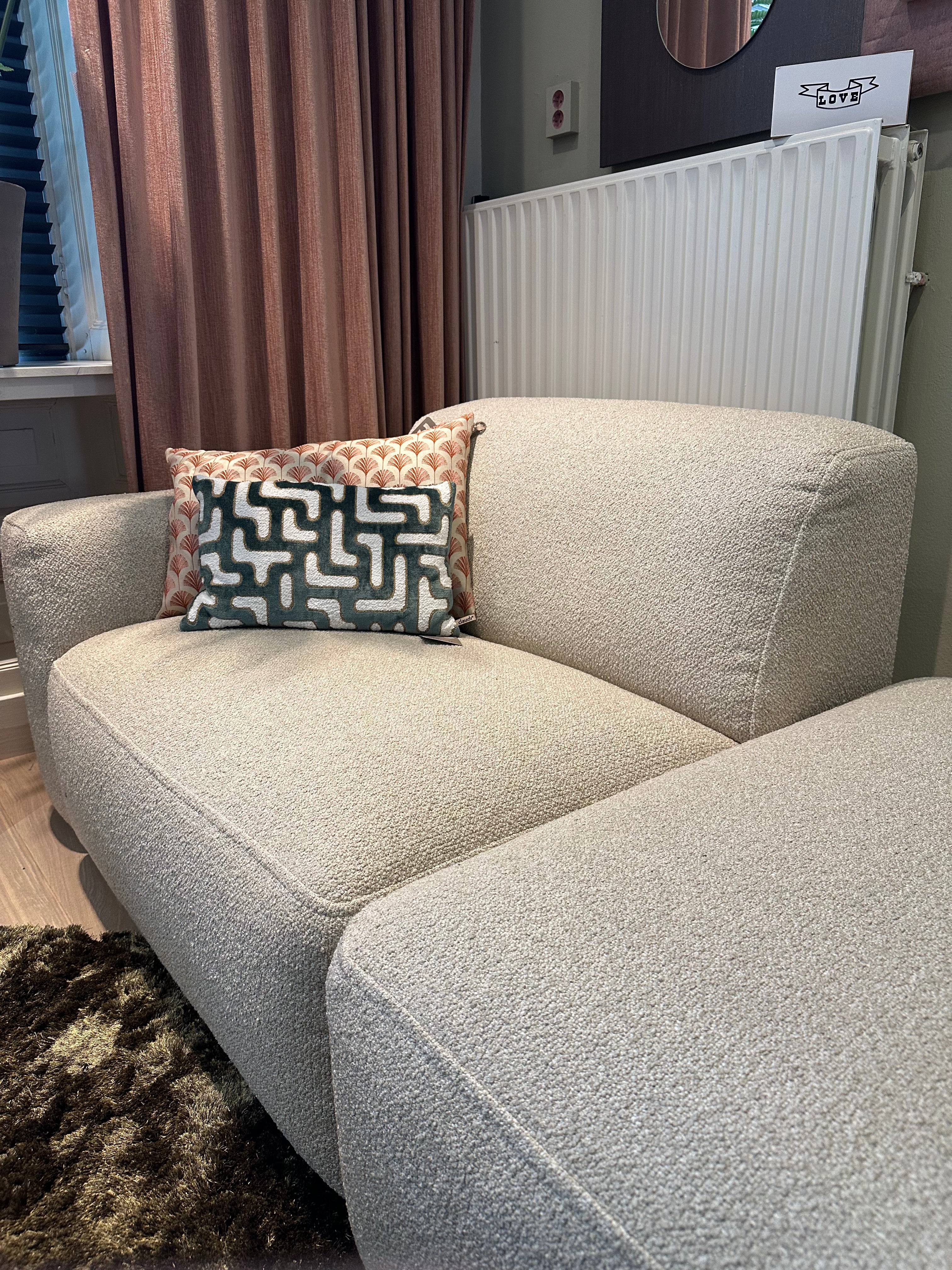 Cartel Living bank Wills SHOWROOM SALE
