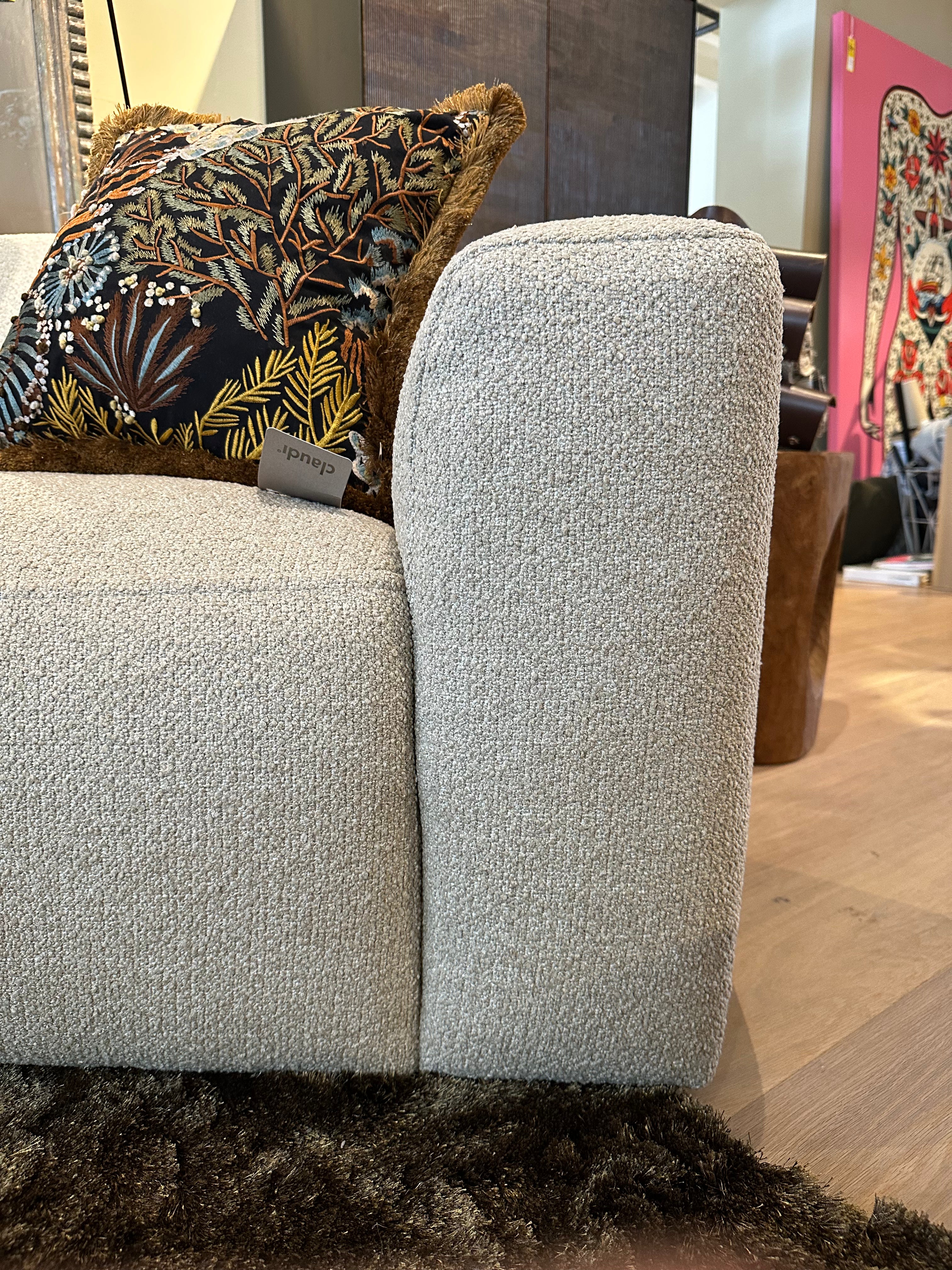 Cartel Living bank Wills SHOWROOM SALE