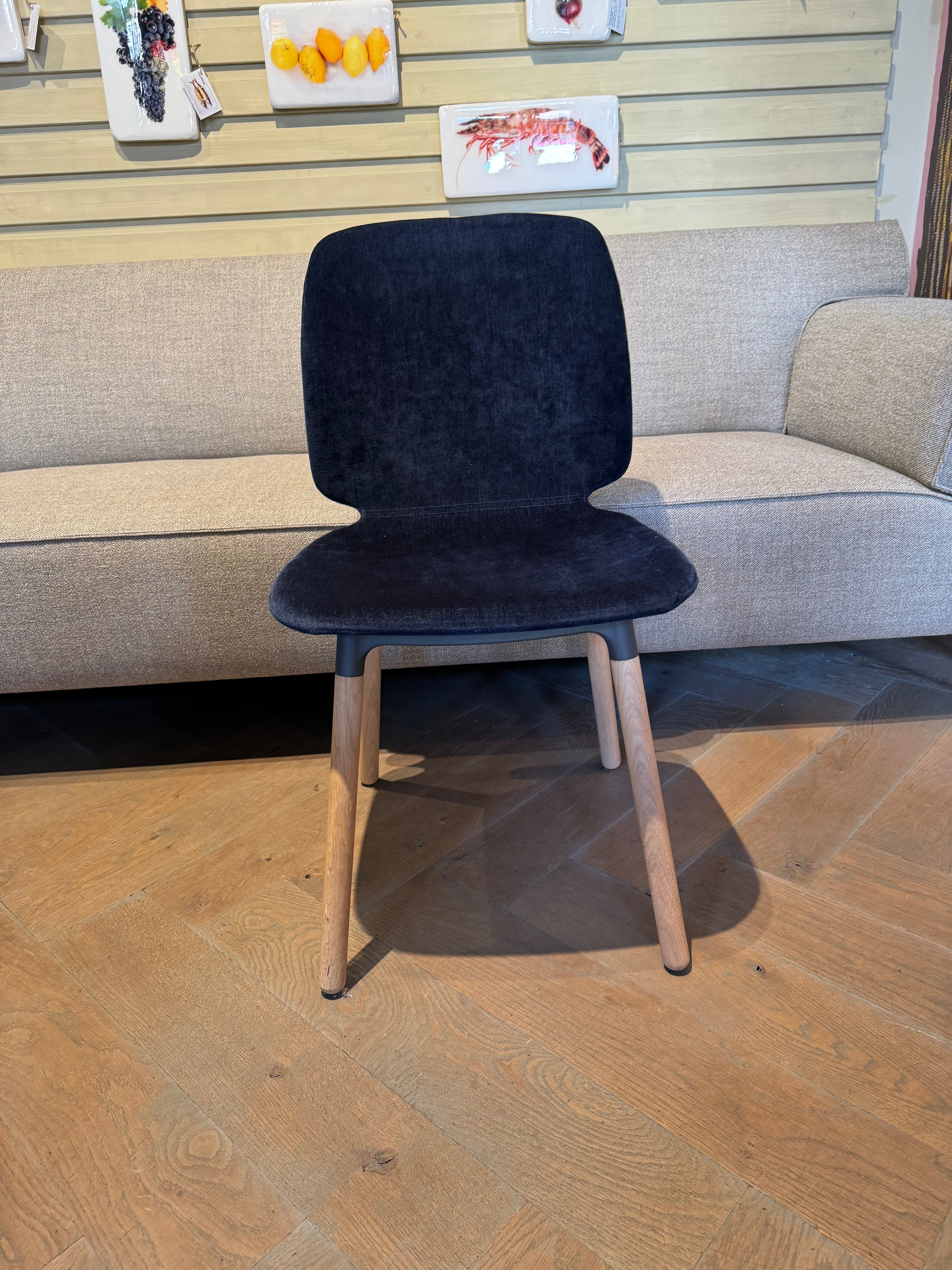 EYYE Curv stoel | Showroom Sale