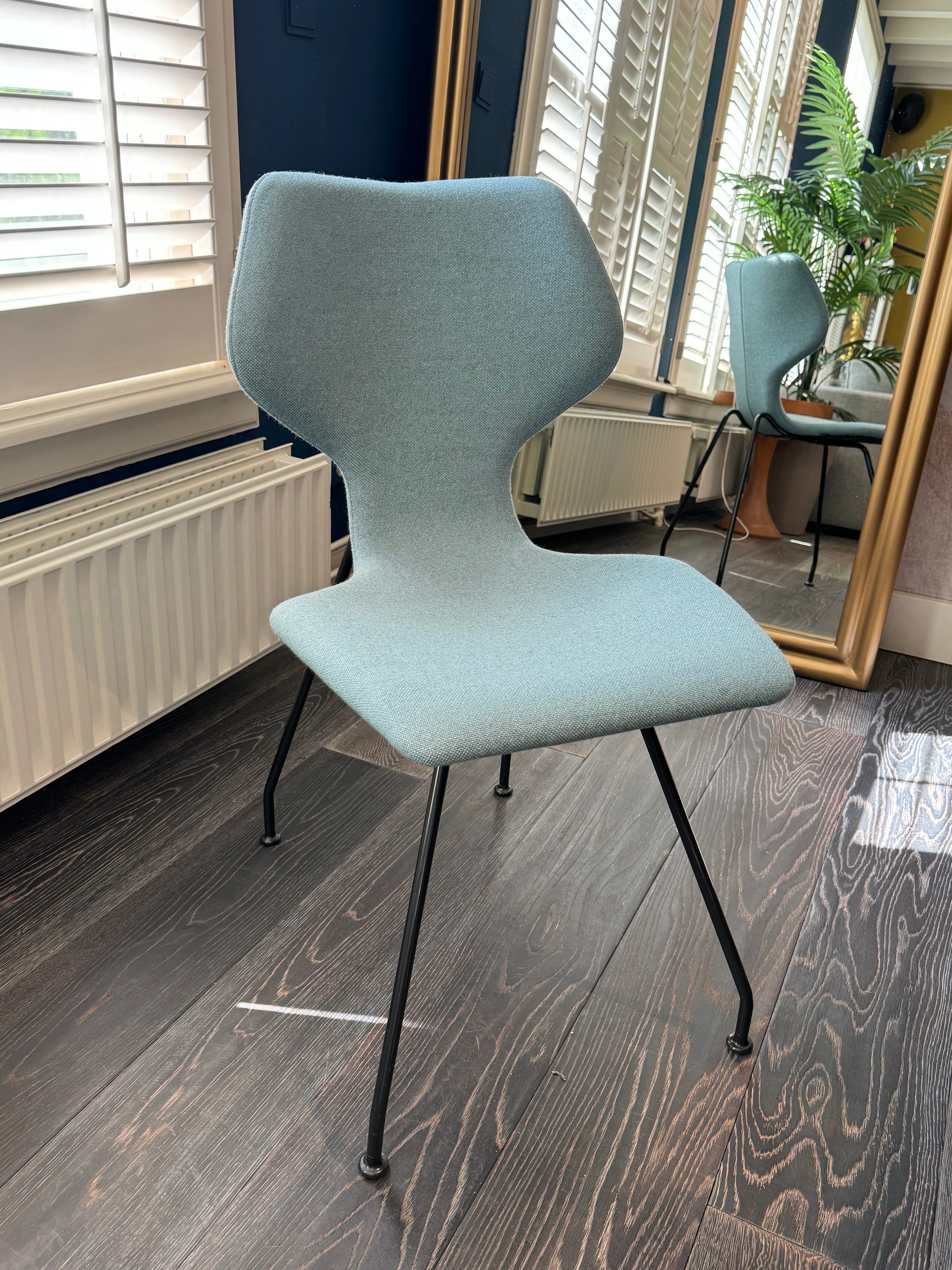 Design on Stock stoel Cavalletta