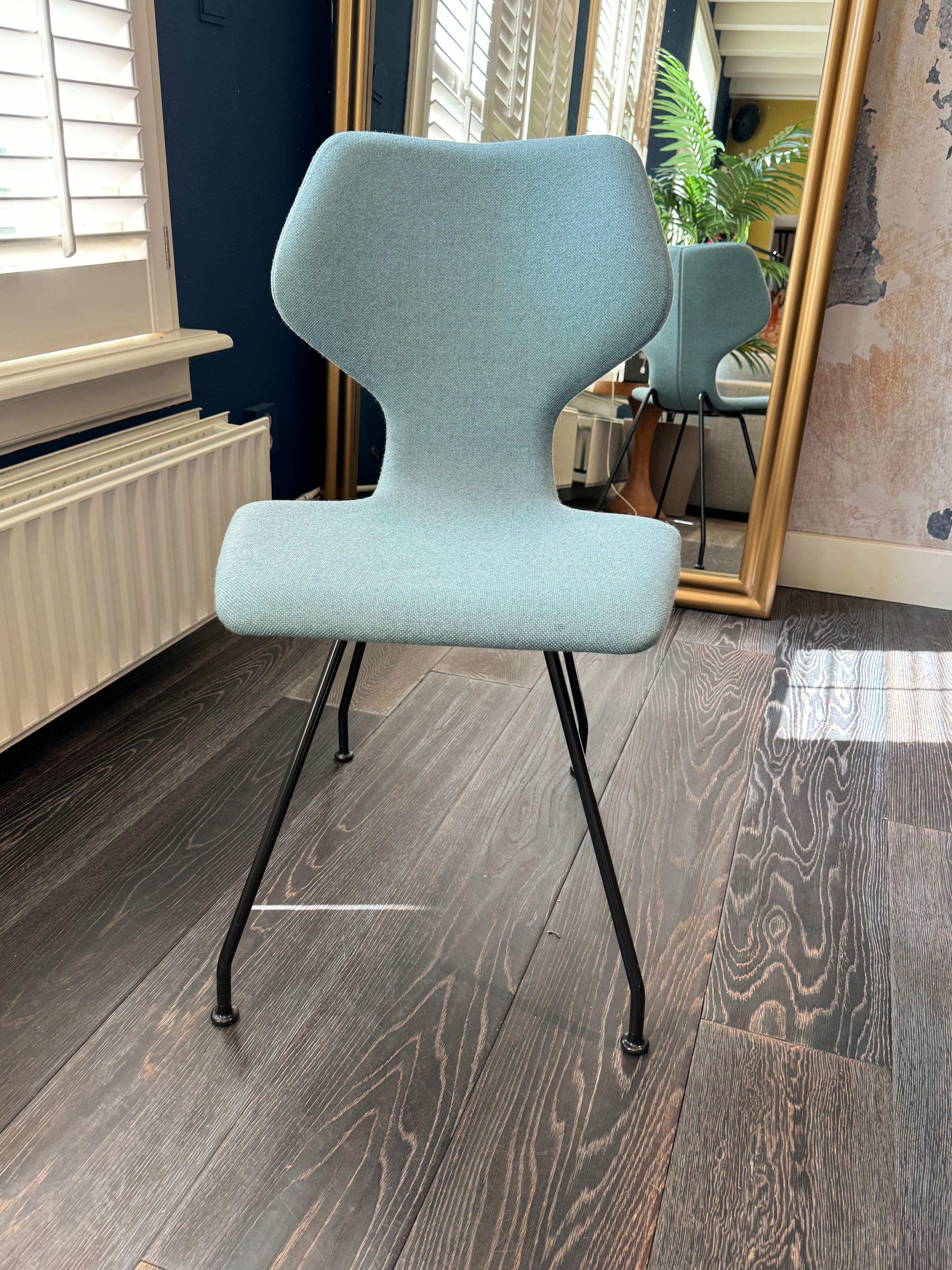 Design on Stock stoel Cavalletta