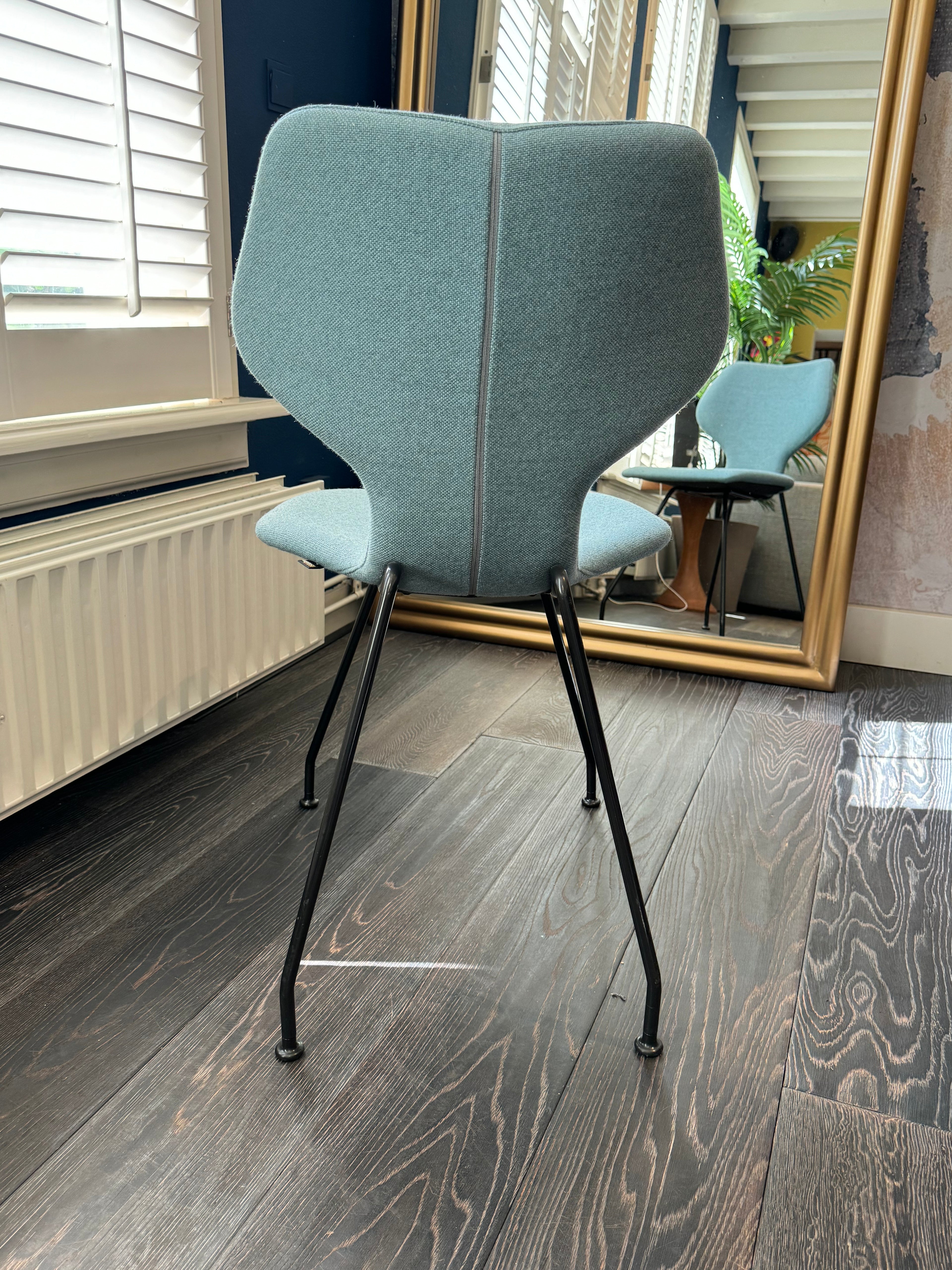Design on Stock stoel Cavalletta