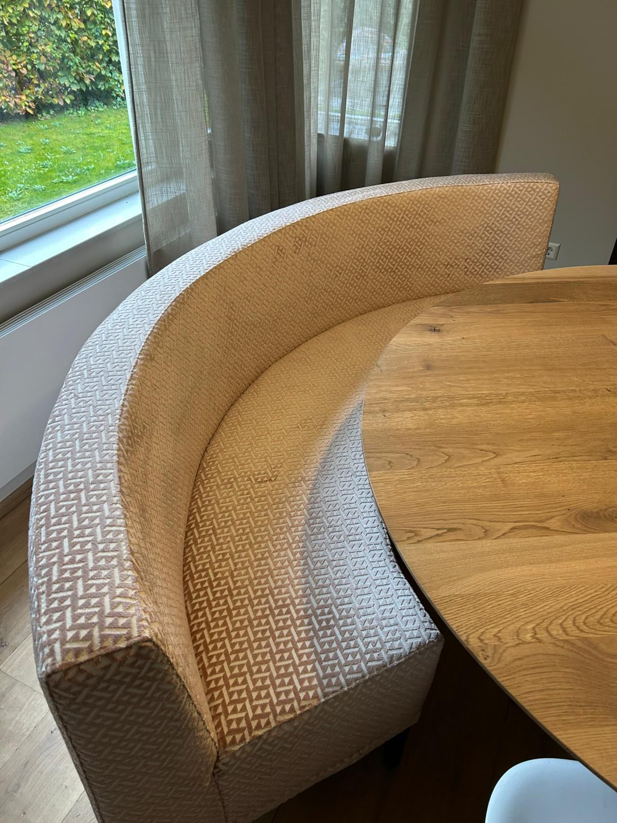 Eettafelbankje Nico rond