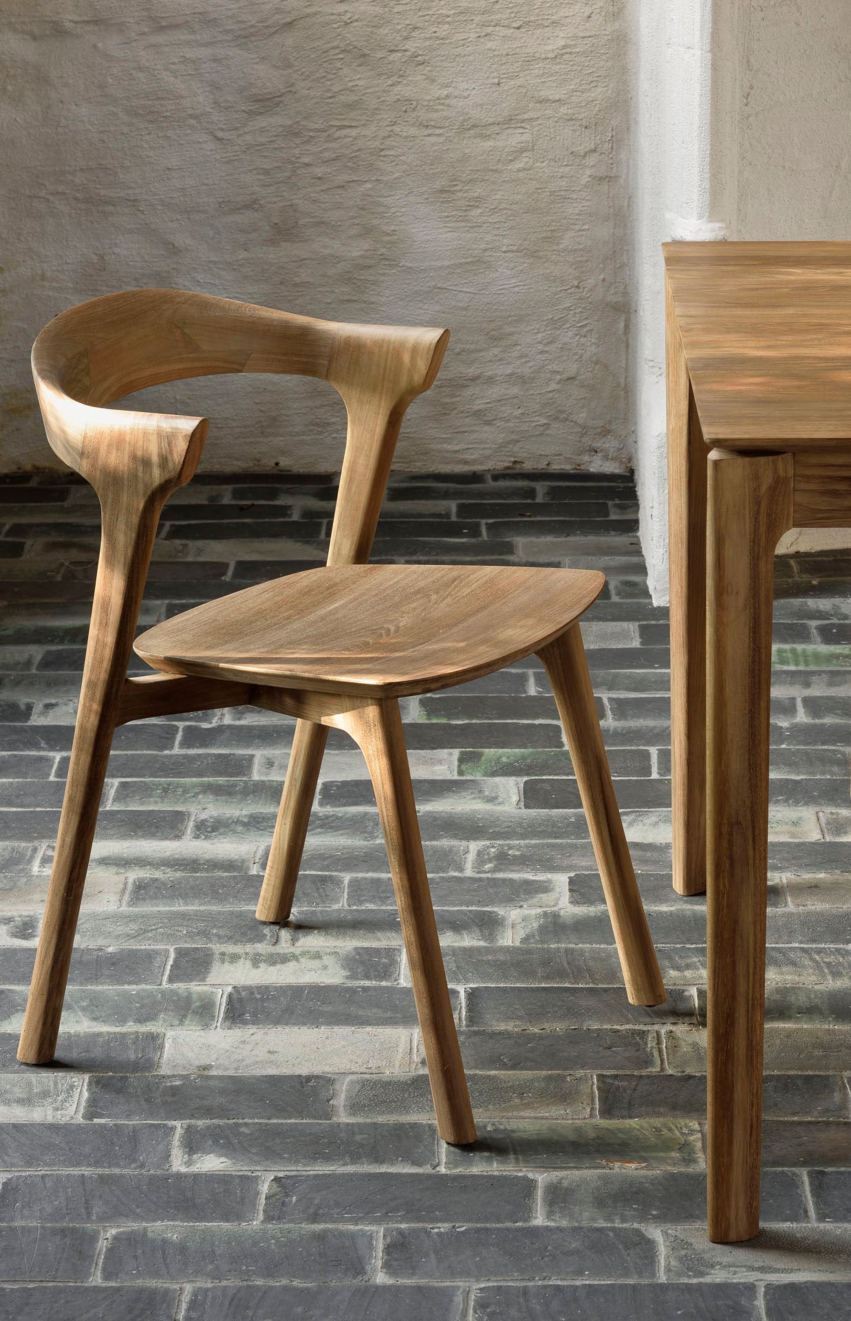 ethnicraft bok stoel teak sfeerbeeld