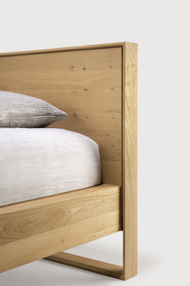 ethnicraft nordic II bed close-up