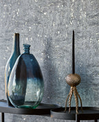 Blauw behang met zilver en glinstering