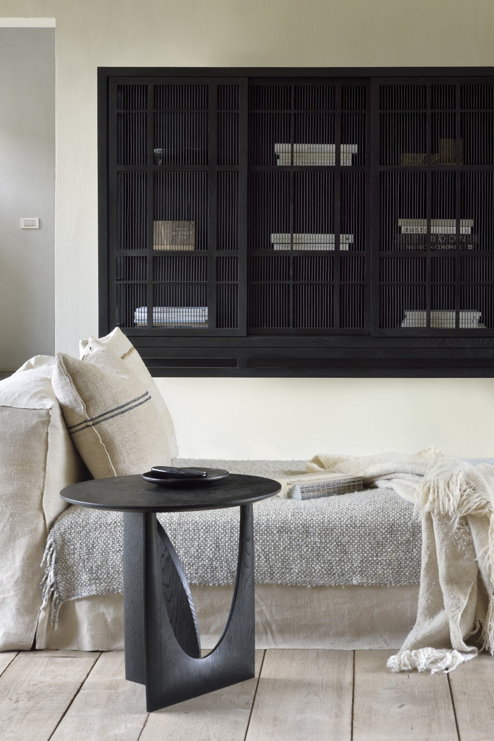 Ethnicraft Bijzettafel Geometric Zwart