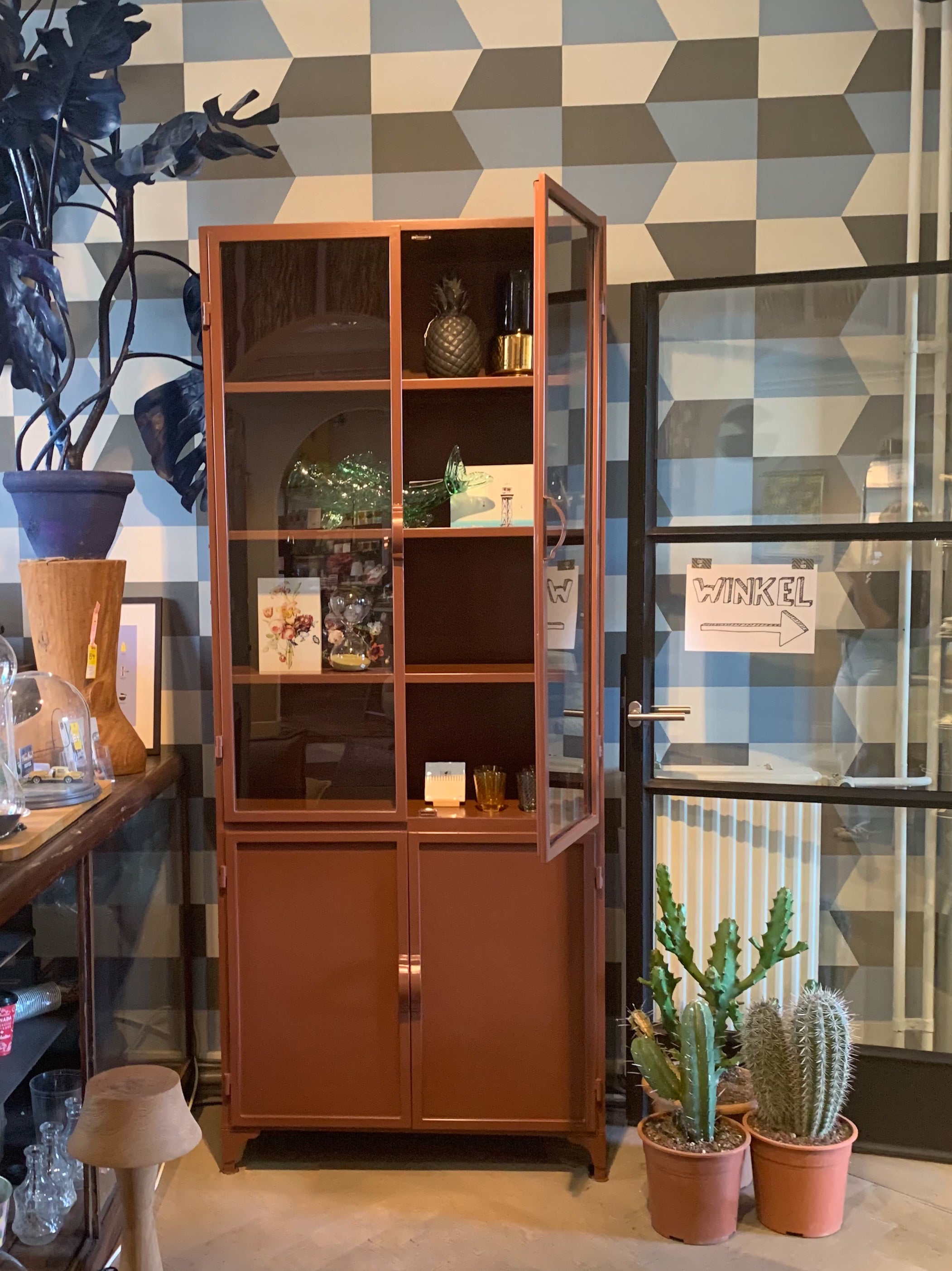New Routz Vitrinekast Seattle