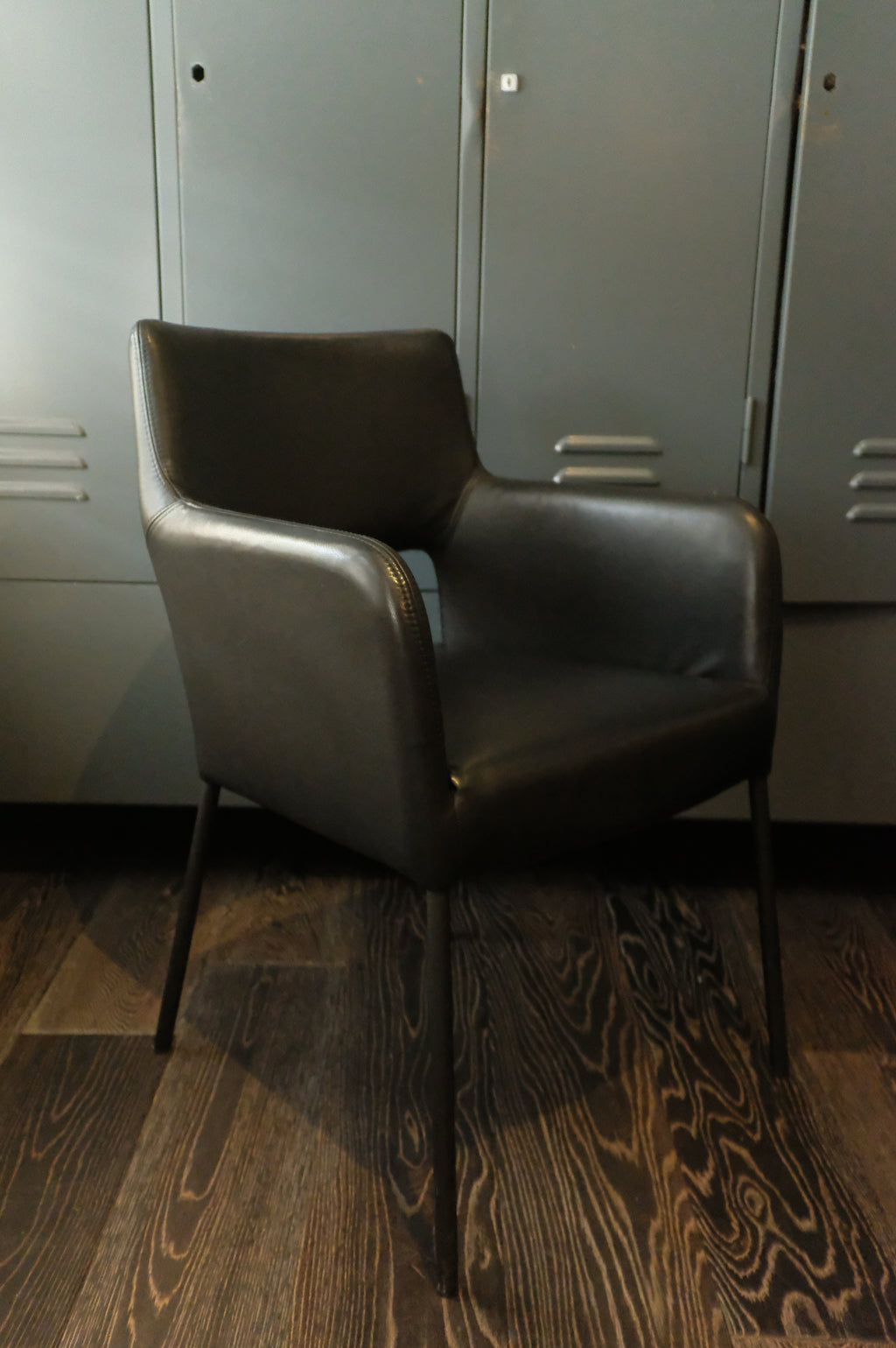 Kavel 84 stoel Dora