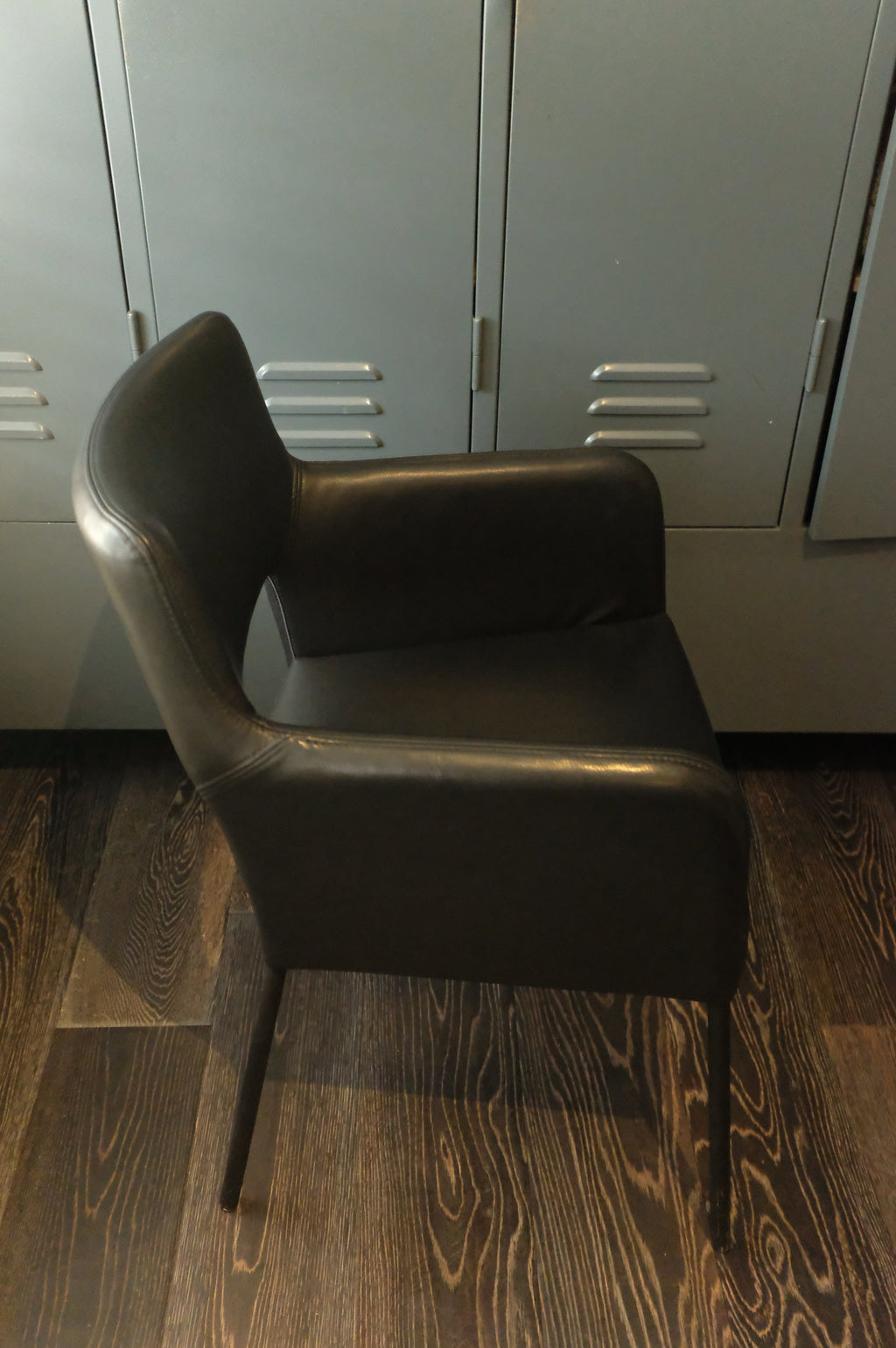 Kavel 84 stoel Dora