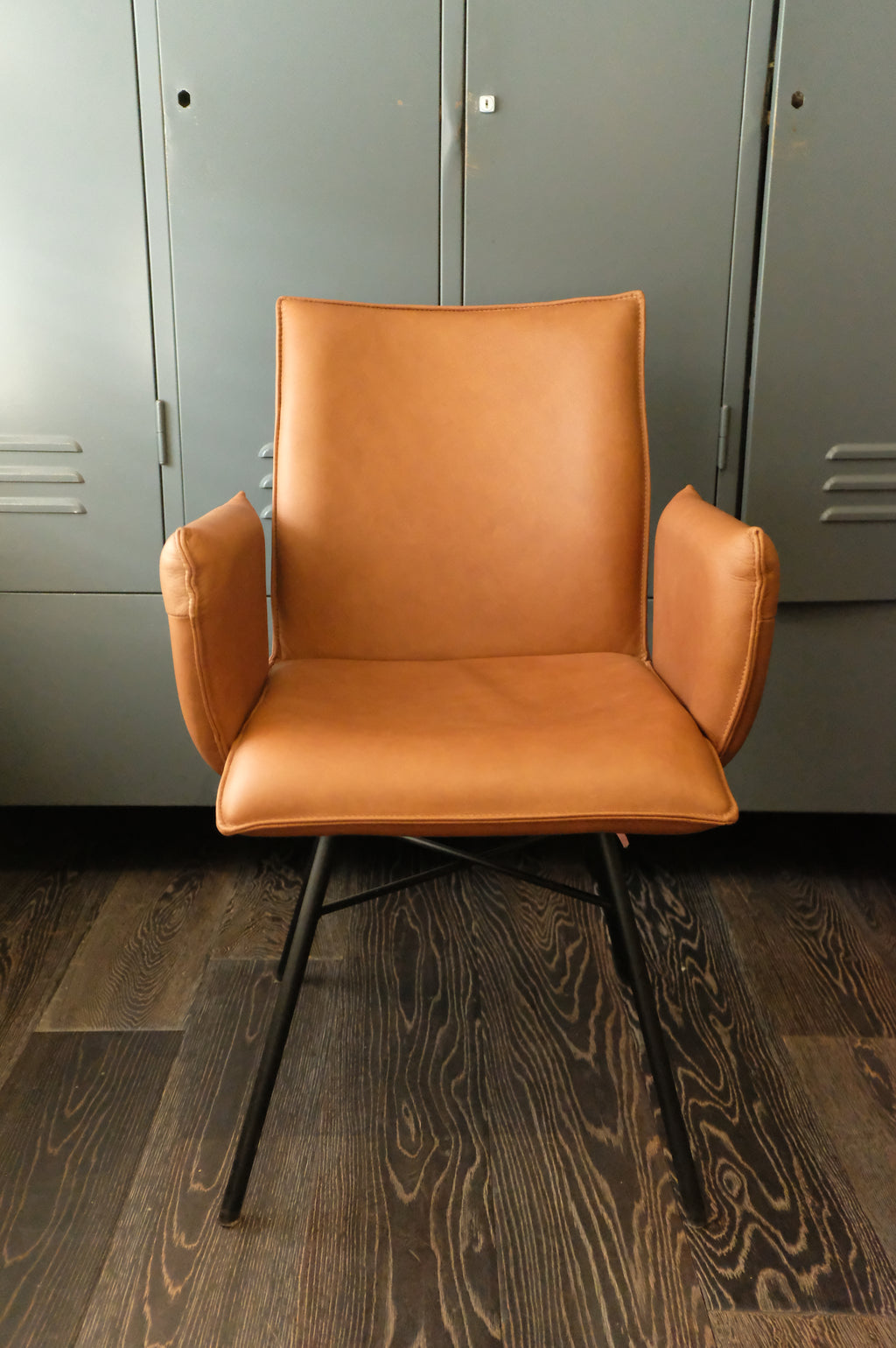 Kavel 84 stoel Lillo