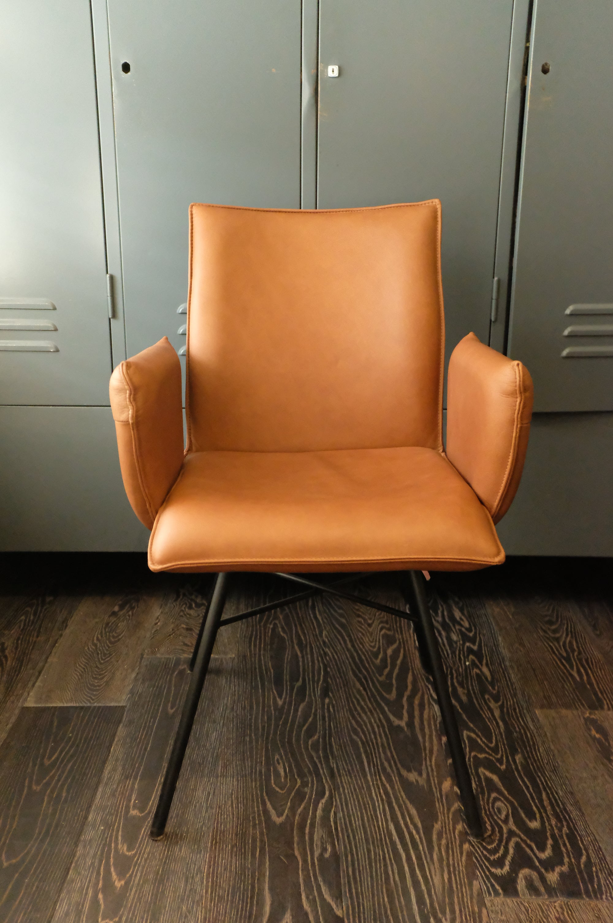 Kavel 84 stoel Lillo