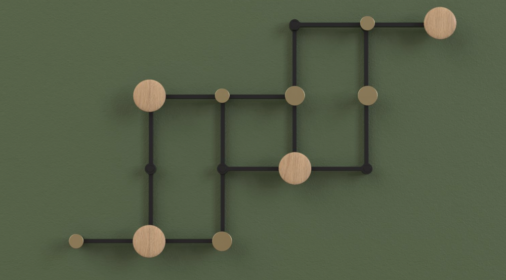 LoCa X-TEND kapstok in de kleur oak met een geometrisch ontwerp.