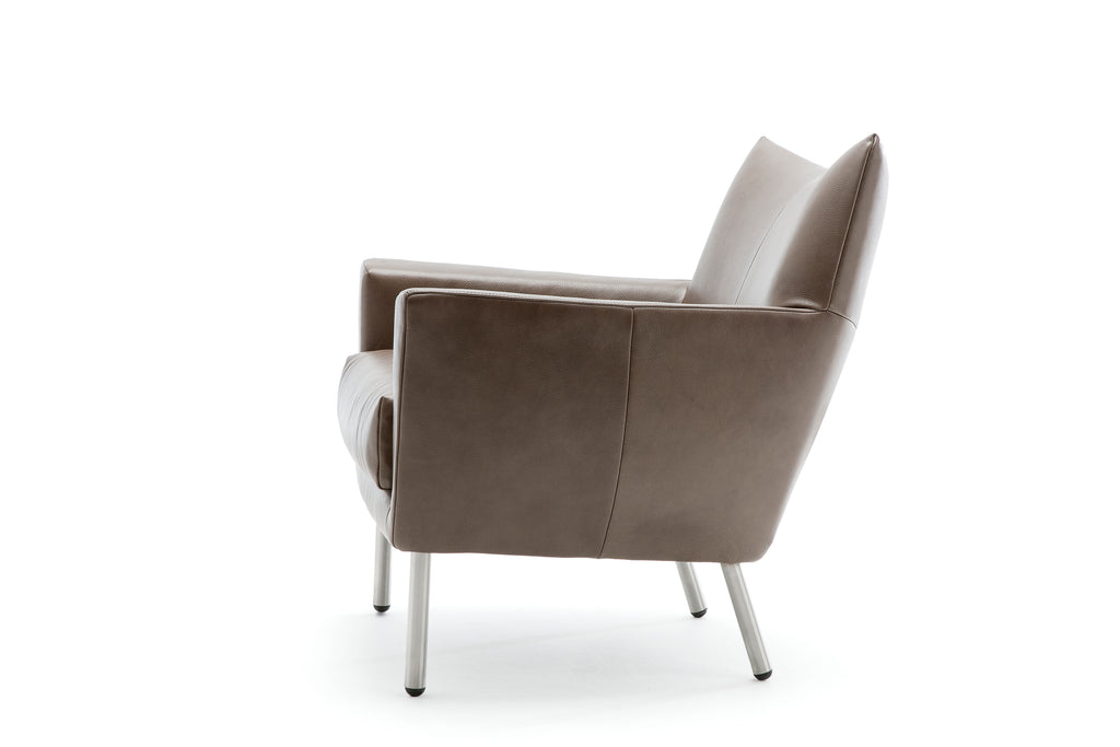 Design on Stock Toma fauteuil