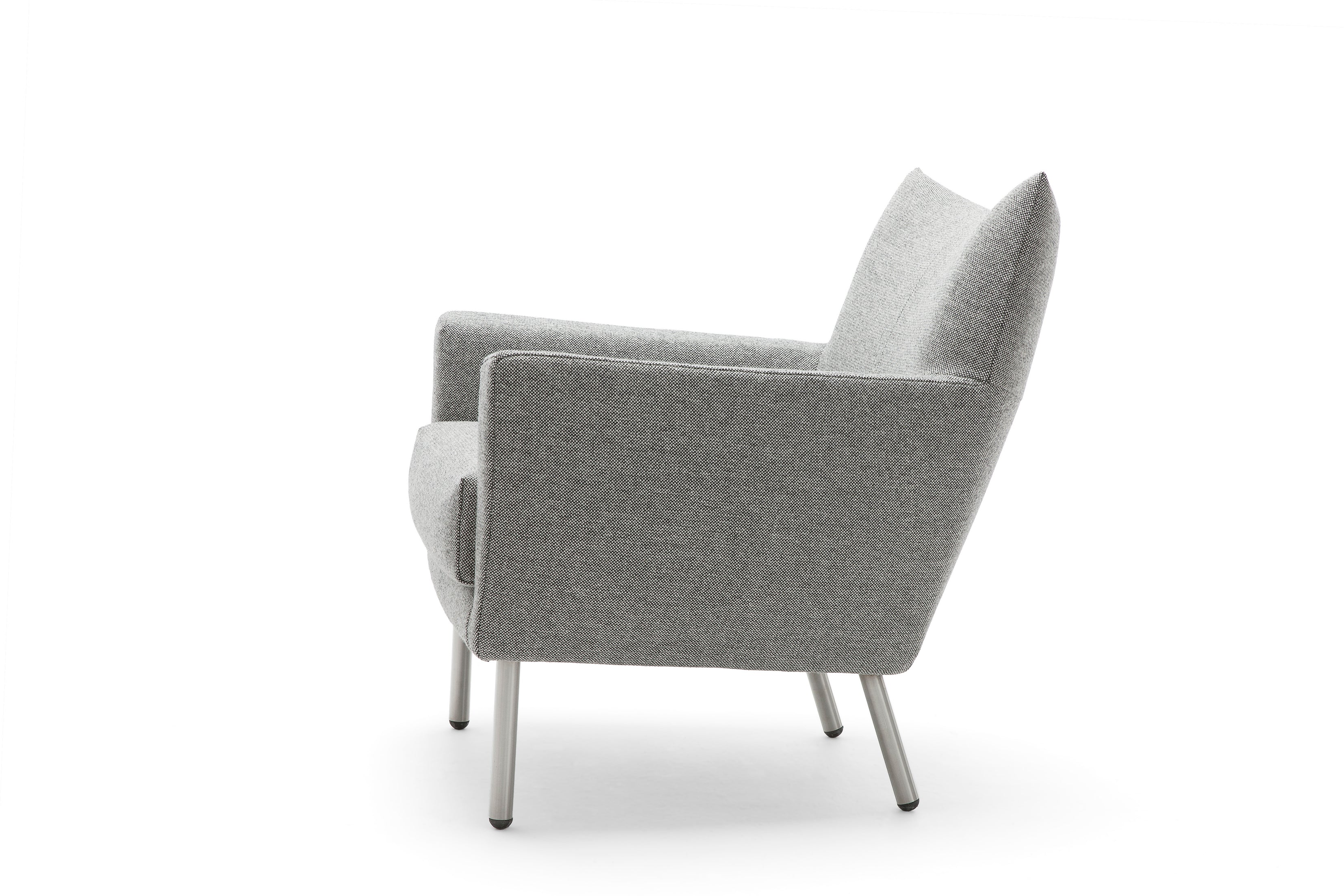 Design on Stock Toma fauteuil