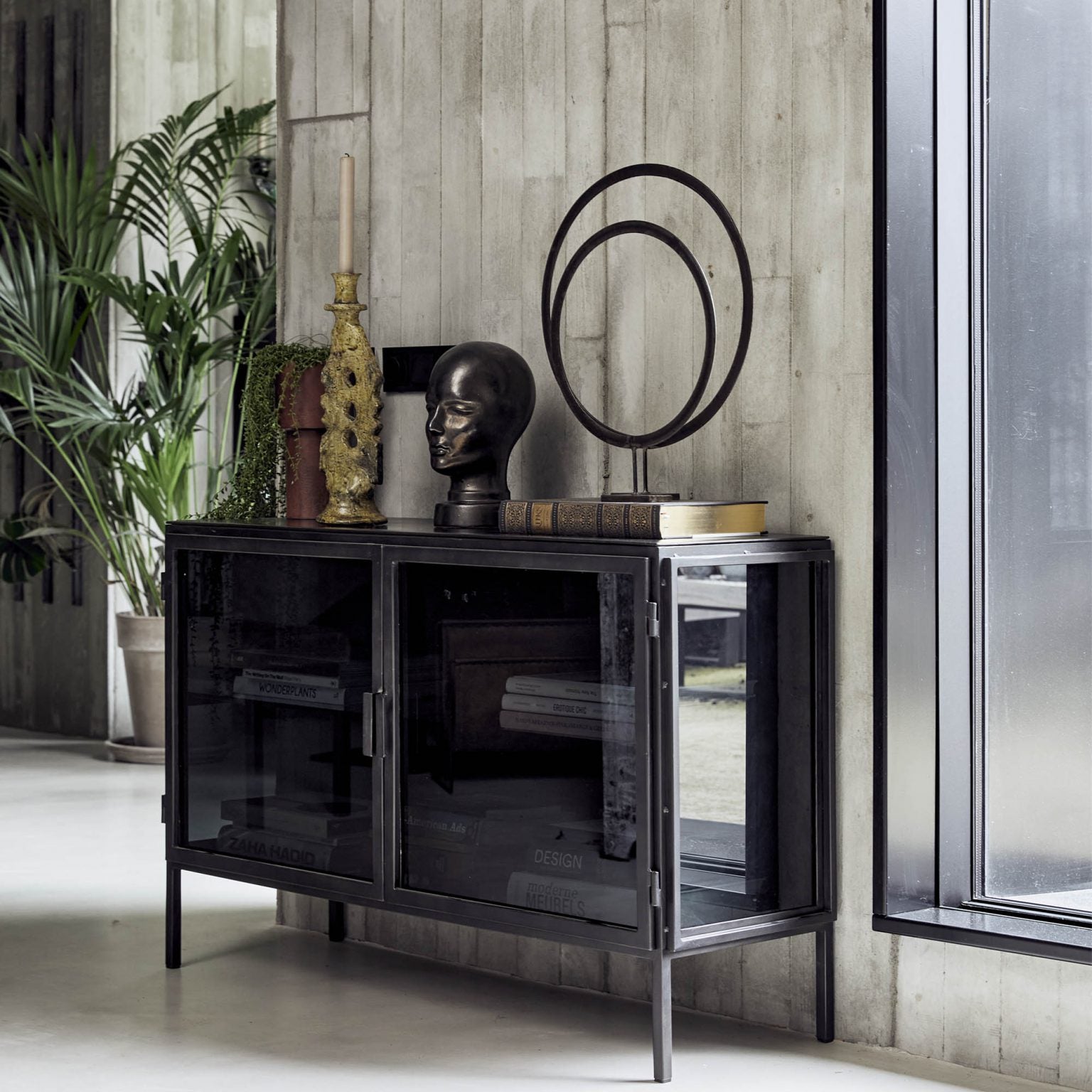 New Routz Dressoir Garland