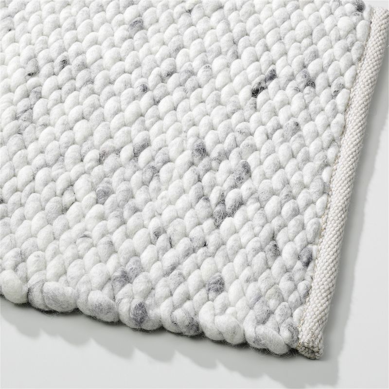 Perletta vloerkleed Limone in de kleur Snow 430.