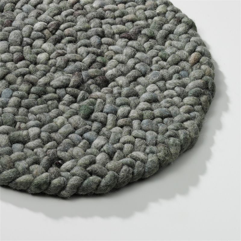 Perletta vloerkleed Roundabout in de kleur Olive 448.