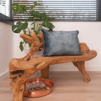 Raaf sierkussen Dion blauw 50 x 70 sfeerbeeld.