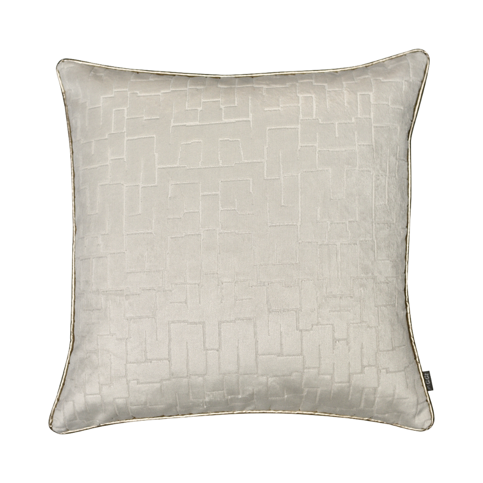 Raaf sierkussen Packman crème 50 x 50 centimeter.