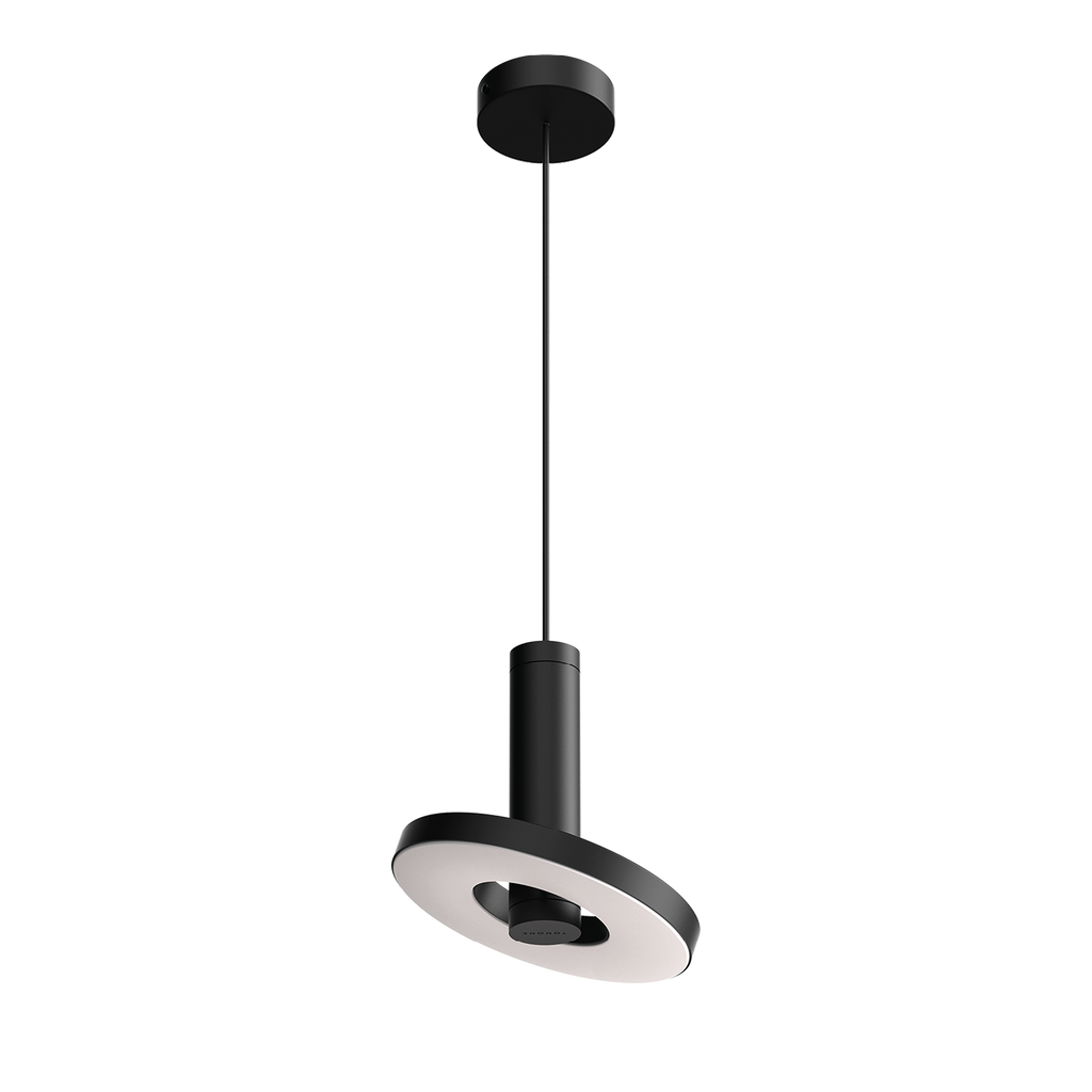 Schuine foto van de Tonone Beads Pendant Box 108 hanglamp in de kleur smokey black.