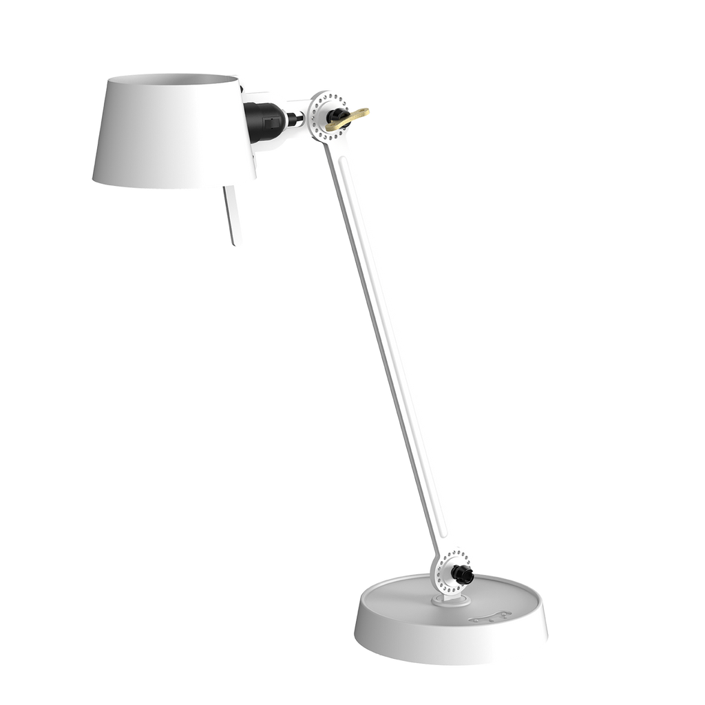 Tonone Bolt Desk 1 arm foot bureaulamp in de kleur pure white.