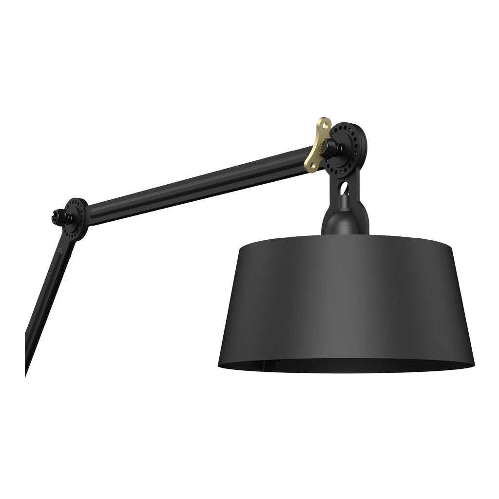 Close-up van de kap van de Tonone Bolt Floor Long 2 arm vloerlamp in de kleur smokey black.