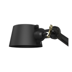 Close-up van de kap van de Tonone Bolt Wall Sidefit Small wandlamp in de kleur smokey black.