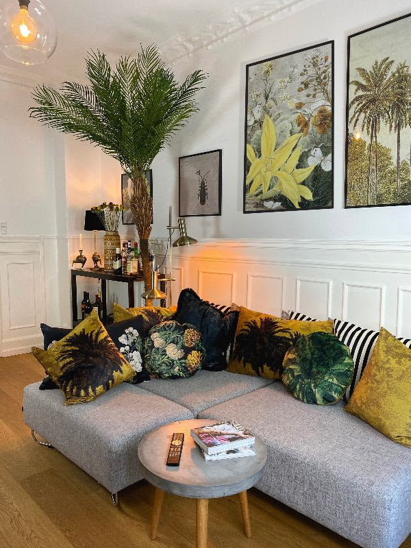 Velvet Mustard Palm kussen