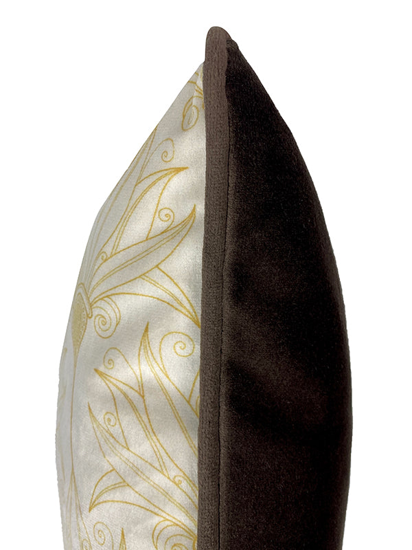 Vanilla Fly kussen Creme Royal #la121 zijkant